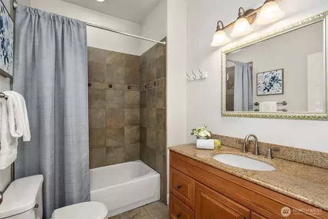 Bath - 223 29th Ave E, Seattle, WA 98112 photo 1 of 2