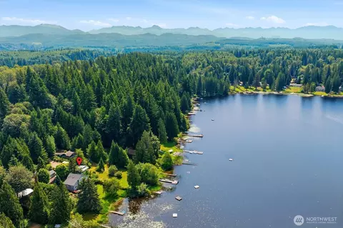 11321 E Lake Joy Dr NE, Carnation, WA 98014