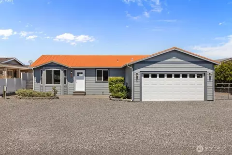 225 Atterberry Dr SW, Mattawa, WA 99349