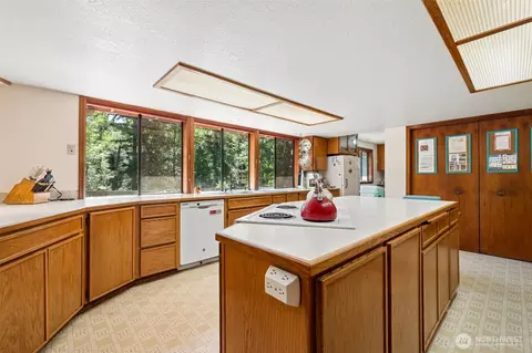 Kitchen - 470 E Murray Rd N, Grapeview, WA 98546 photo 1 of 4