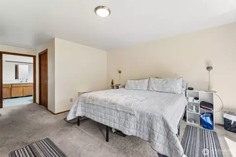 Bedroom - 470 E Murray Rd N, Grapeview, WA 98546 photo 1 of 5