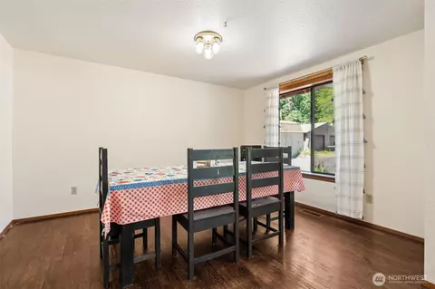 Dining - 470 E Murray Rd N, Grapeview, WA 98546 photo 1 of 1