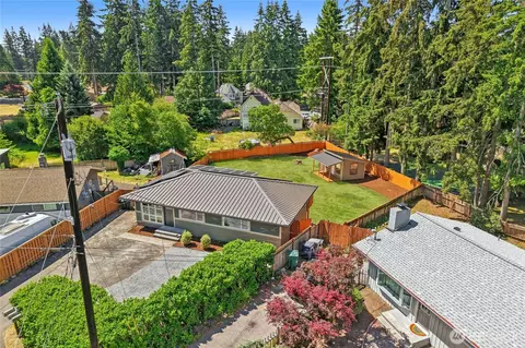 2002 211th Pl SW, Lynnwood, WA 98036