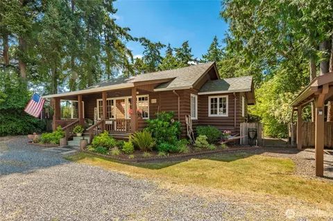 4803 Cedar Ln, Blaine, WA 98230
