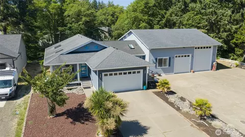 760 Plover Ct SE, Ocean Shores, WA 98569