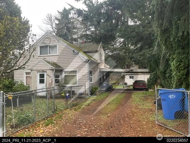 5913 57th Ave W, University Place, WA 98408