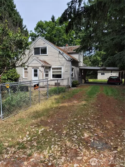 5913 57th Ave W, University Place, WA 98408