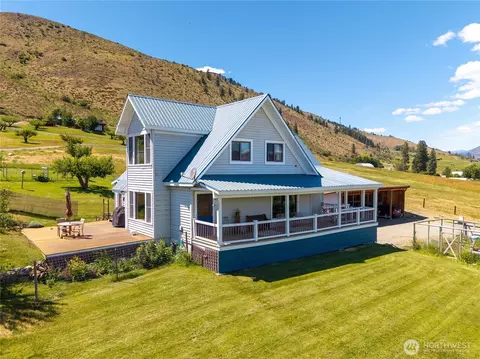 195 Twin Lakes Rd, Winthrop, WA 98862