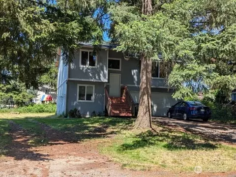 12905 Ridge Cir E, Sumner, WA 98391