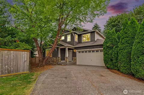 Exterior - 4008 167th Pl SE, Bothell, WA 98012 photo 4 of 4