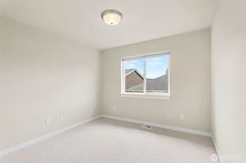 Bedroom - 4008 167th Pl SE, Bothell, WA 98012 photo 3 of 6