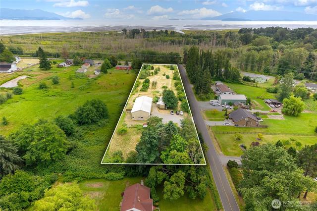 3960 Hoff Rd, Bellingham, WA 98225