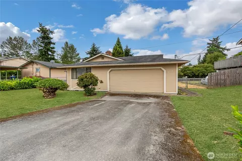 1318 S 82nd St, Tacoma, WA 98408