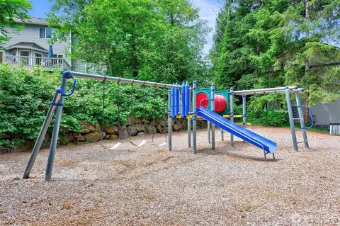 Exterior - 12109 NE 171st Pl #B102, Bothell, WA 98011 photo 3 of 3