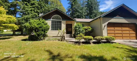 2817 Huckleberry Ln, Camano Island, WA 98282
