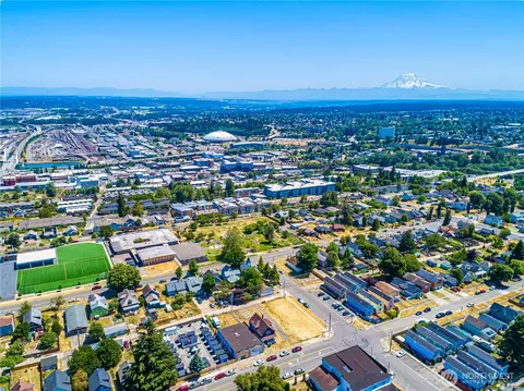 2151 2155 Martin Luther King Jr Way S, Tacoma, WA 98405