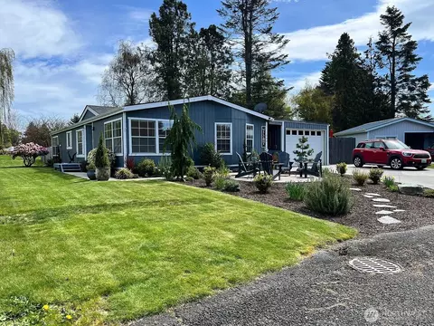 262 Holley Cir, Port Angeles, WA 98362