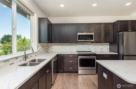 Kitchen - 160 Blue Glacier Loop, Sequim, WA 98382 photo 2 of 5