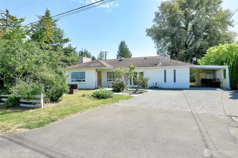 27122 82nd Dr NW, Stanwood, WA 98292