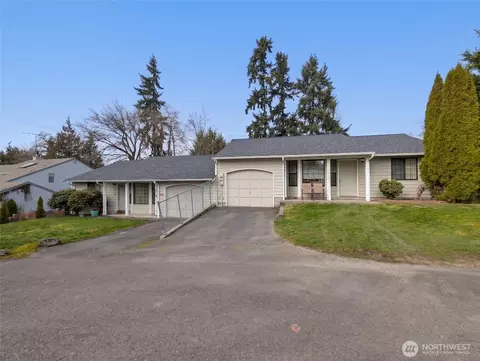 7909 7911 114th St Ct E, Puyallup, WA 98373