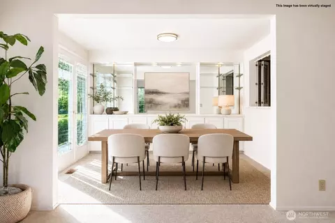 Dining - 2009 Mill Pointe Dr SE, Bothell, WA 98012 photo 1 of 2