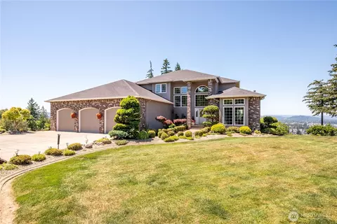 95 Banyon Dr, Kelso, WA 98626