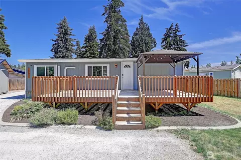 663 Chapman Rd, Camano Island, WA 98282