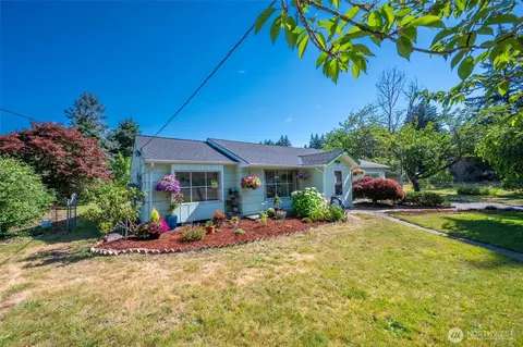 8709 116th St SW, Lakewood, WA 98498