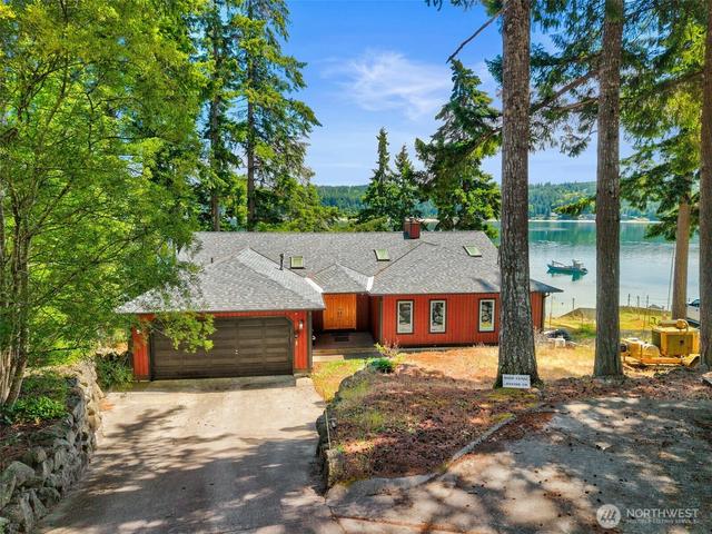 9942 Misery Point Rd NW, Seabeck, WA 98380