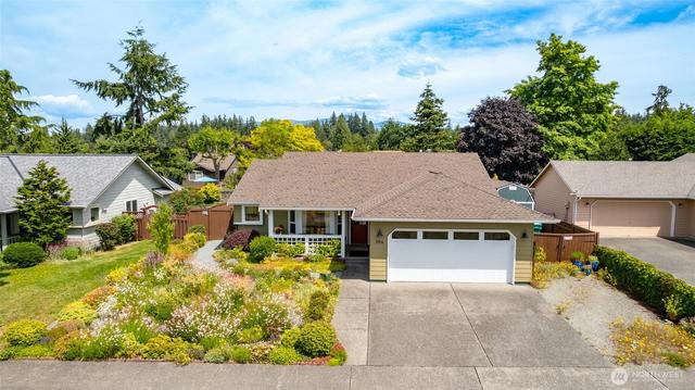 306 S 28th St, Mount Vernon, WA 98274