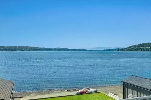 1920 Day Island Blvd W, University Place, WA 98466