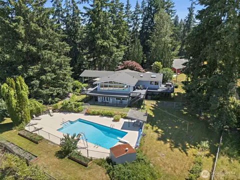 8802 Key Peninsula Hwy NW, Lakebay, WA 98349