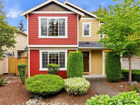1704 156th Pl SW #B, Lynnwood, WA 98087