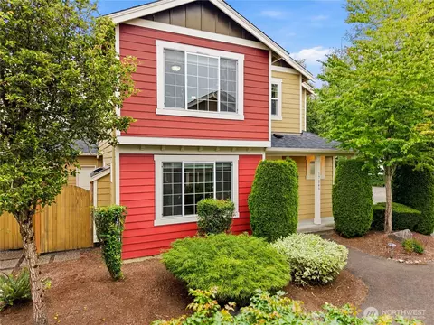1704 156th Pl SW #B, Lynnwood, WA 98087