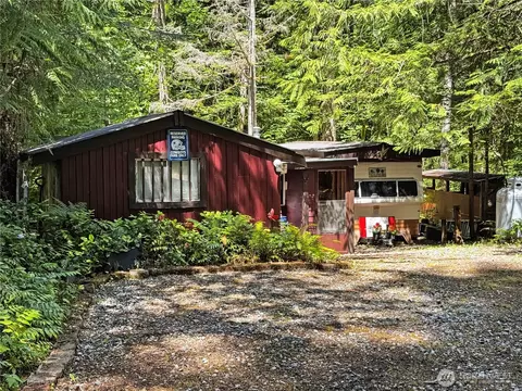 92 1 Goldrush Rd, Deming, WA 98244