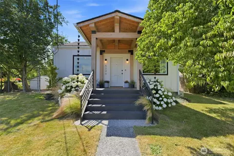6240 S M St, Tacoma, WA 98408