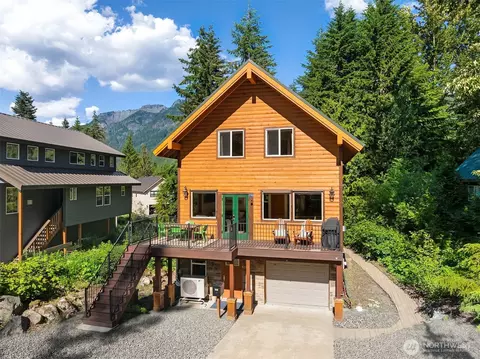 190 Rampart Dr, Snoqualmie Pass, WA 98068