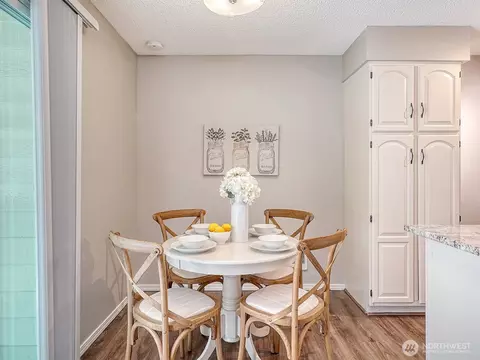 Dining - 411 213th Pl SW #12A, Bothell, WA 98021 photo 1 of 2