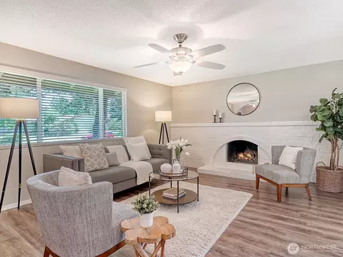 411 213th Pl SW #12A, Bothell, WA 98021