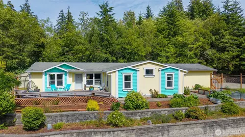 5220 Lakeside Dr, Langley, WA 98260