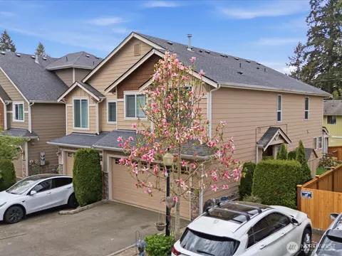 20414 26th Ave W #L2, Lynnwood, WA 98036