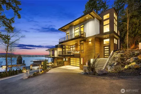 7116 NE 119th Ln, Kirkland, WA 98034