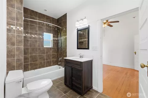 Bath - 2312 Baker Ave, Everett, WA 98201 photo 1 of 1