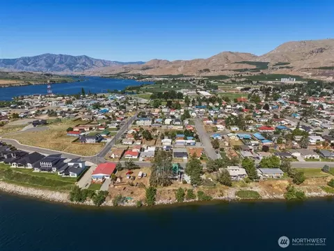 View/Area - 607 S 1st St, Brewster, WA 98812 photo 3 of 10