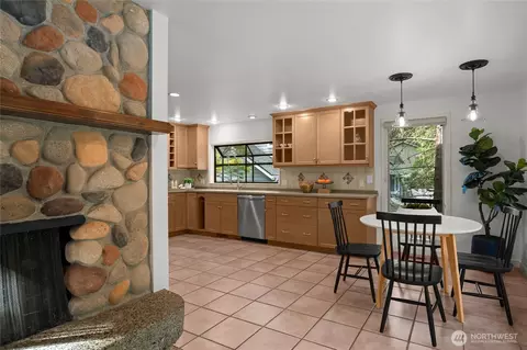 Kitchen - 14503 27th Dr SE, Mill Creek, WA 98012 photo 3 of 3