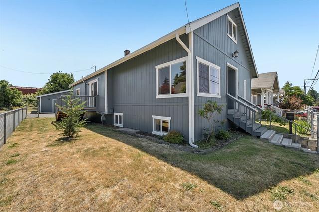 806 4th St SE, Auburn, WA 98002