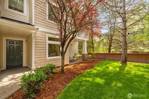 22112 S Ave S 42nd Ave S #104, Kent, WA 98032