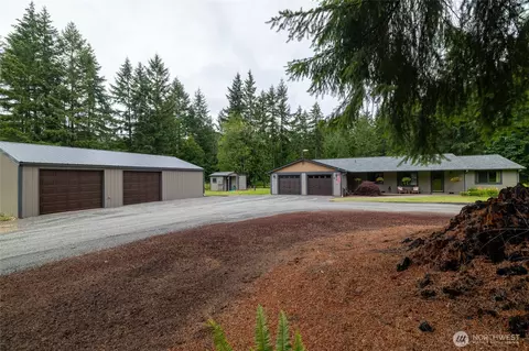 Exterior - 117 Yetter Ln, Chehalis, WA 98532 photo 5 of 10