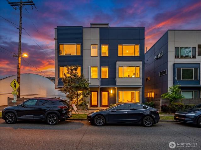 3951 SW Oregon St, Seattle, WA 98116
