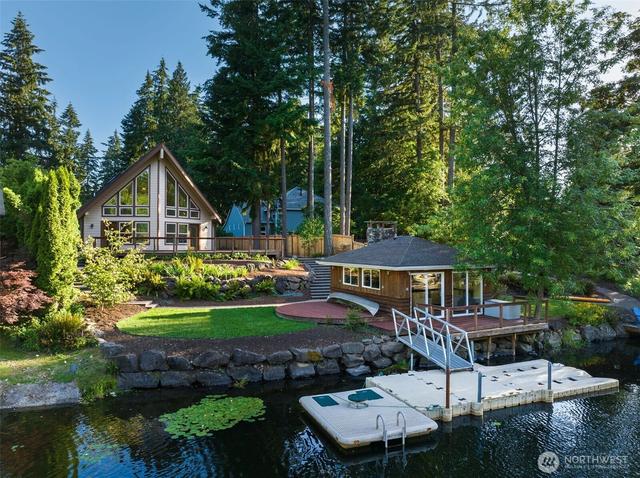 22430 SE 300th St, Black Diamond, WA 98010